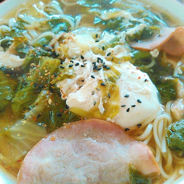 ハムサラダラーメン